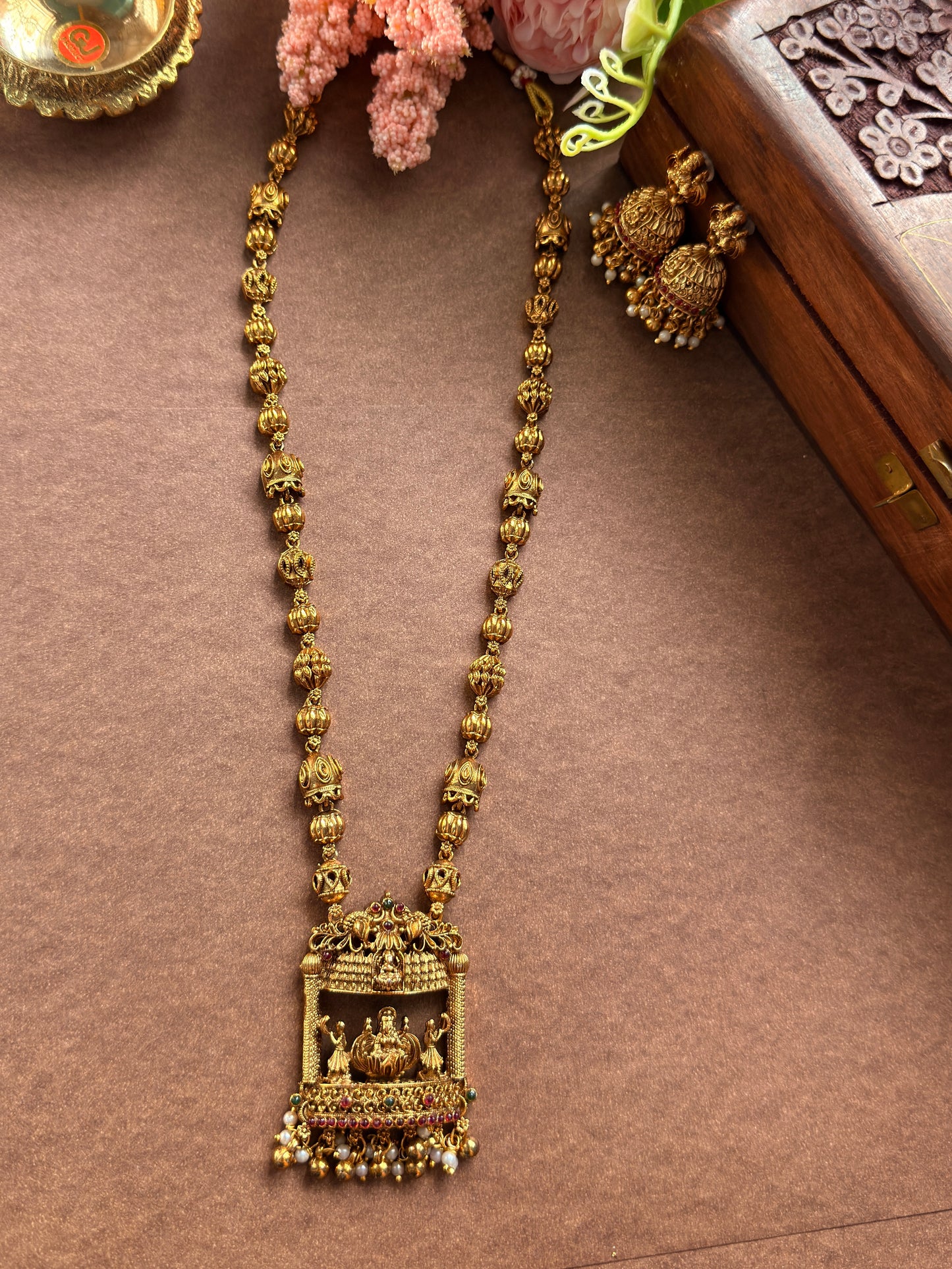 Lakshmi Square Model Long Chain L33