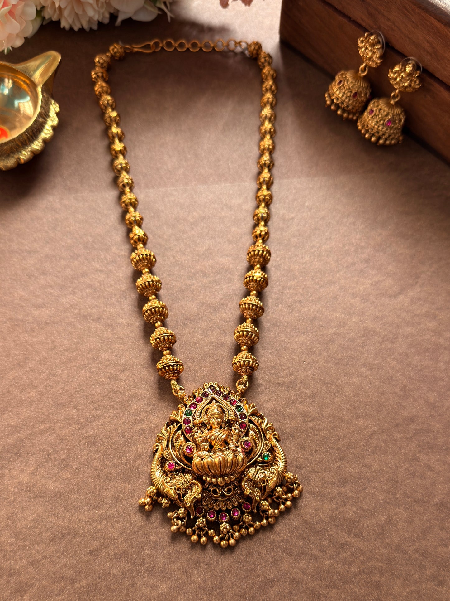 Lakshmi Pendent with Peacock Design Mid Haram MID18