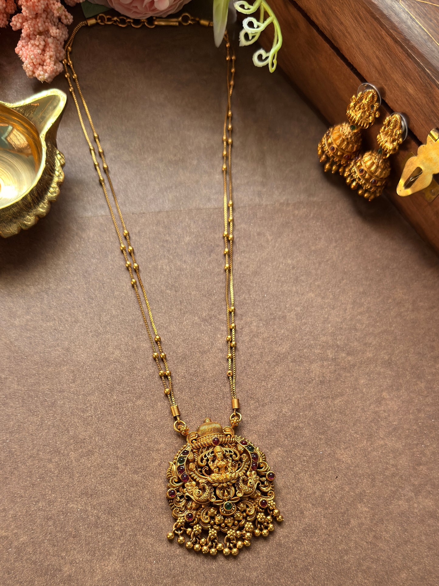 Lakshmi pendent double short chain SC27