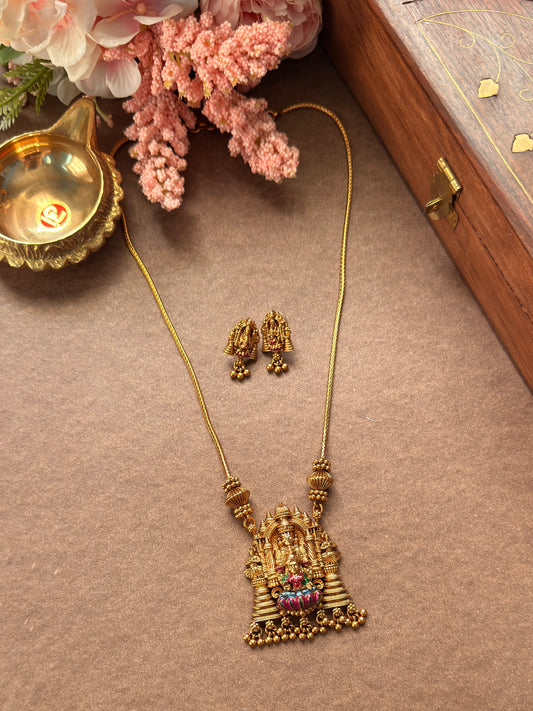 Divine Goddess in Enamel Short chain SC09
