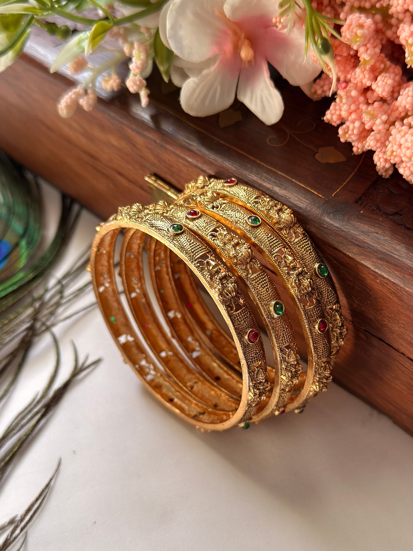 Lakshmi Border Bangles B33