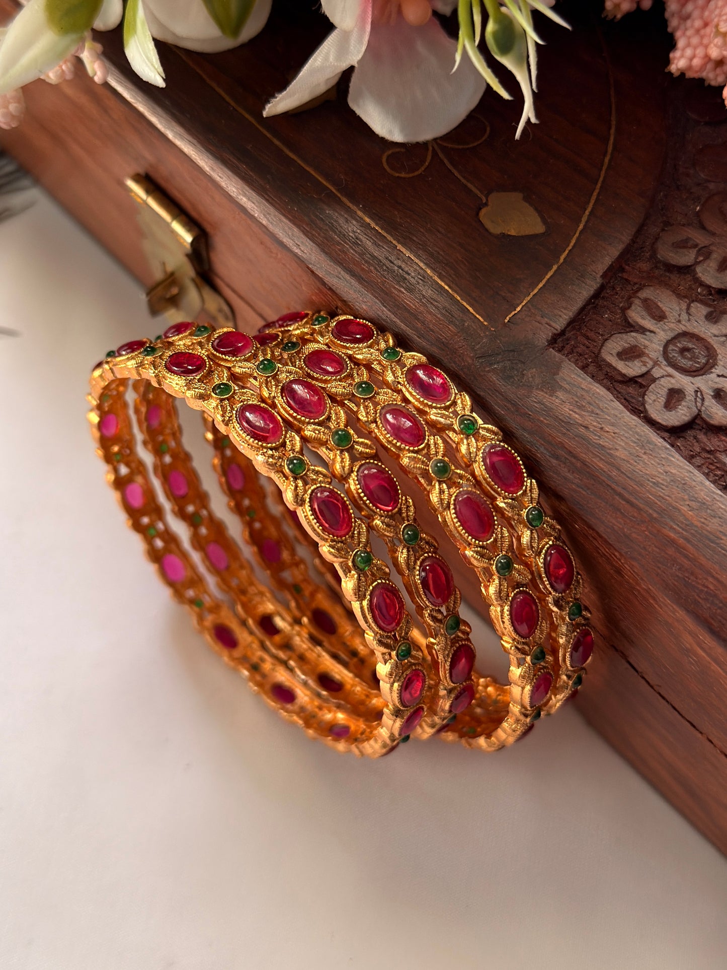 Non Idol Ruby Stone Bangle B39