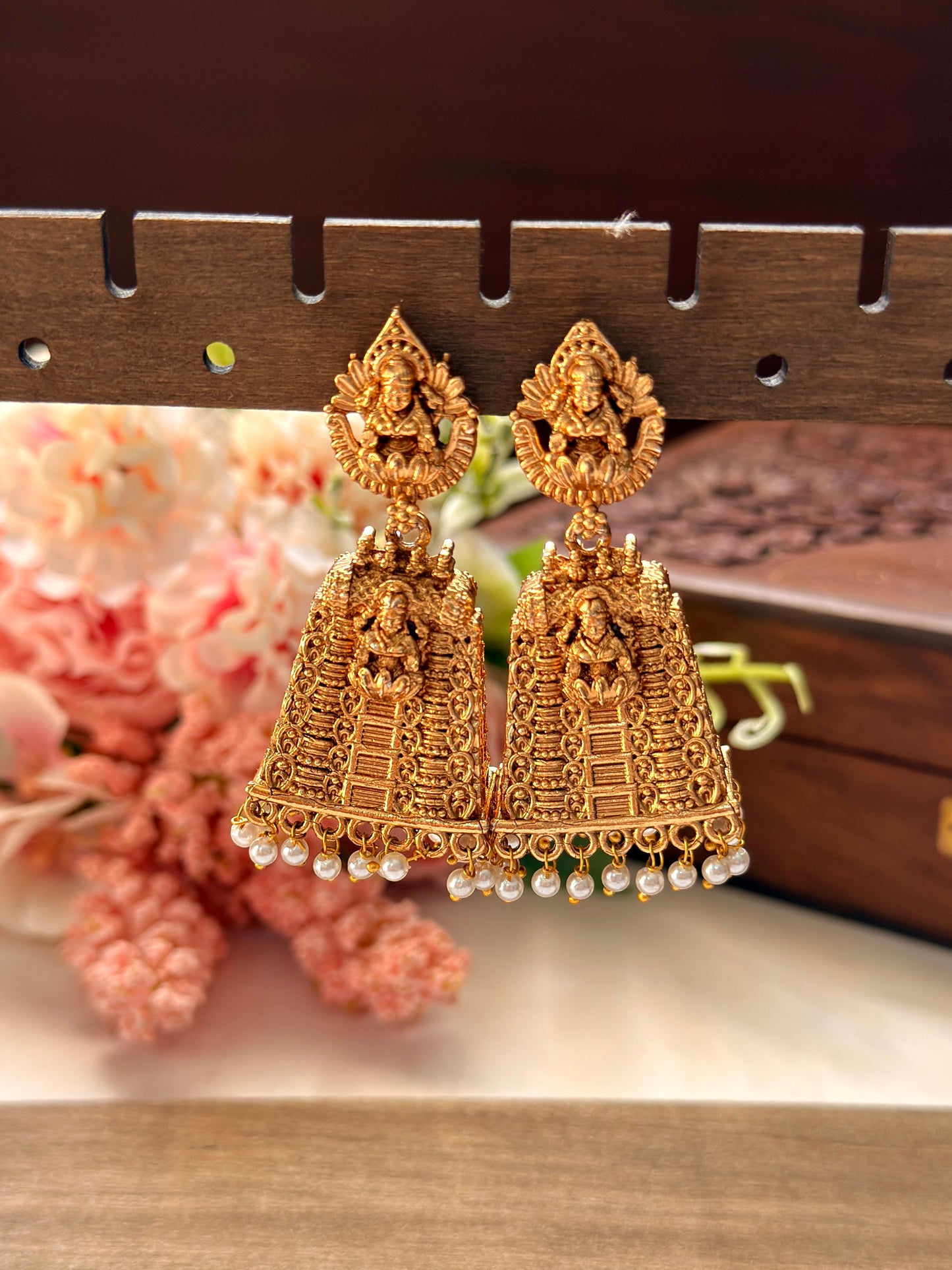 Gopuram Jhumka EAR10
