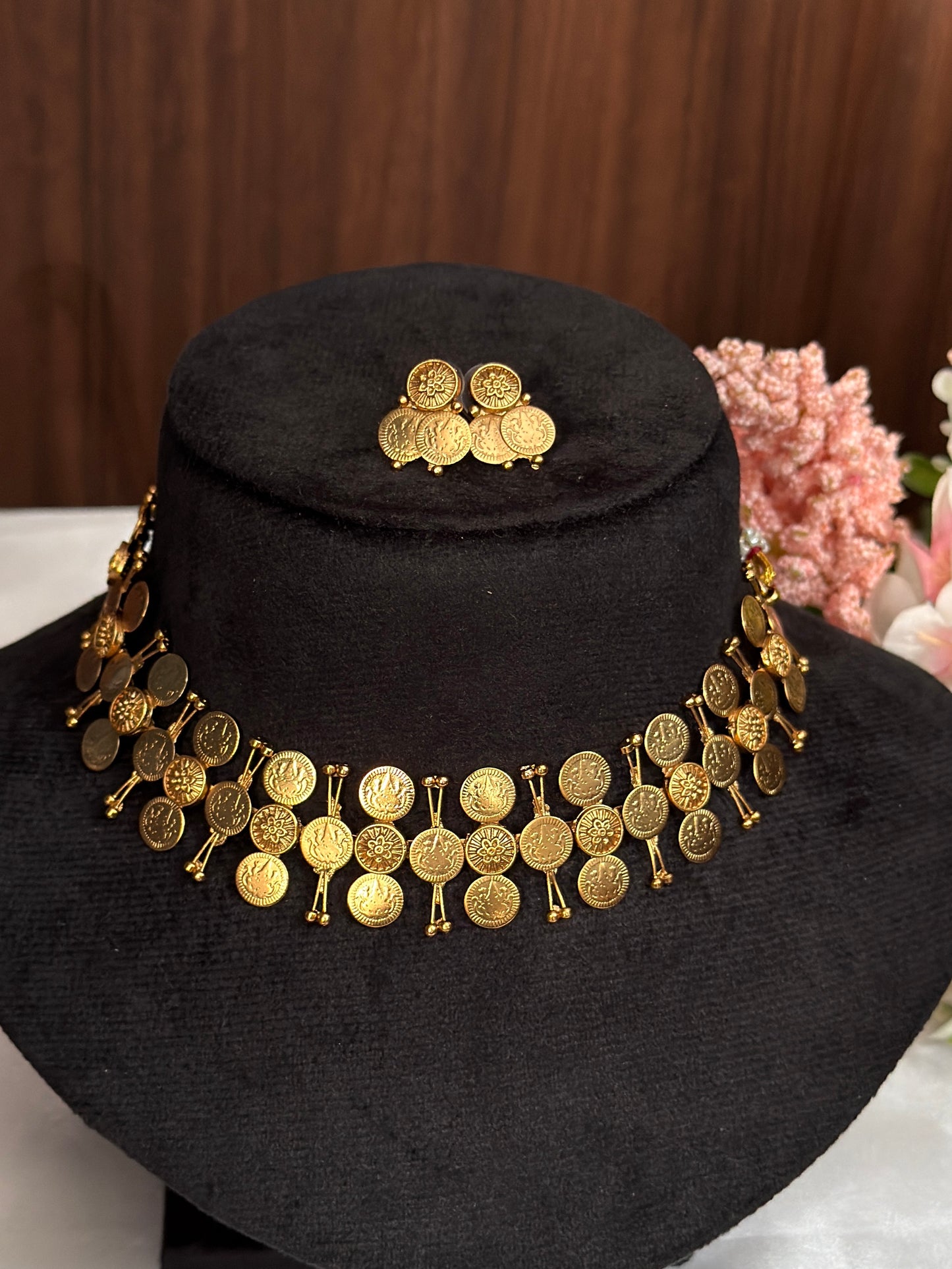 Coin Choker Three Layer CHO15