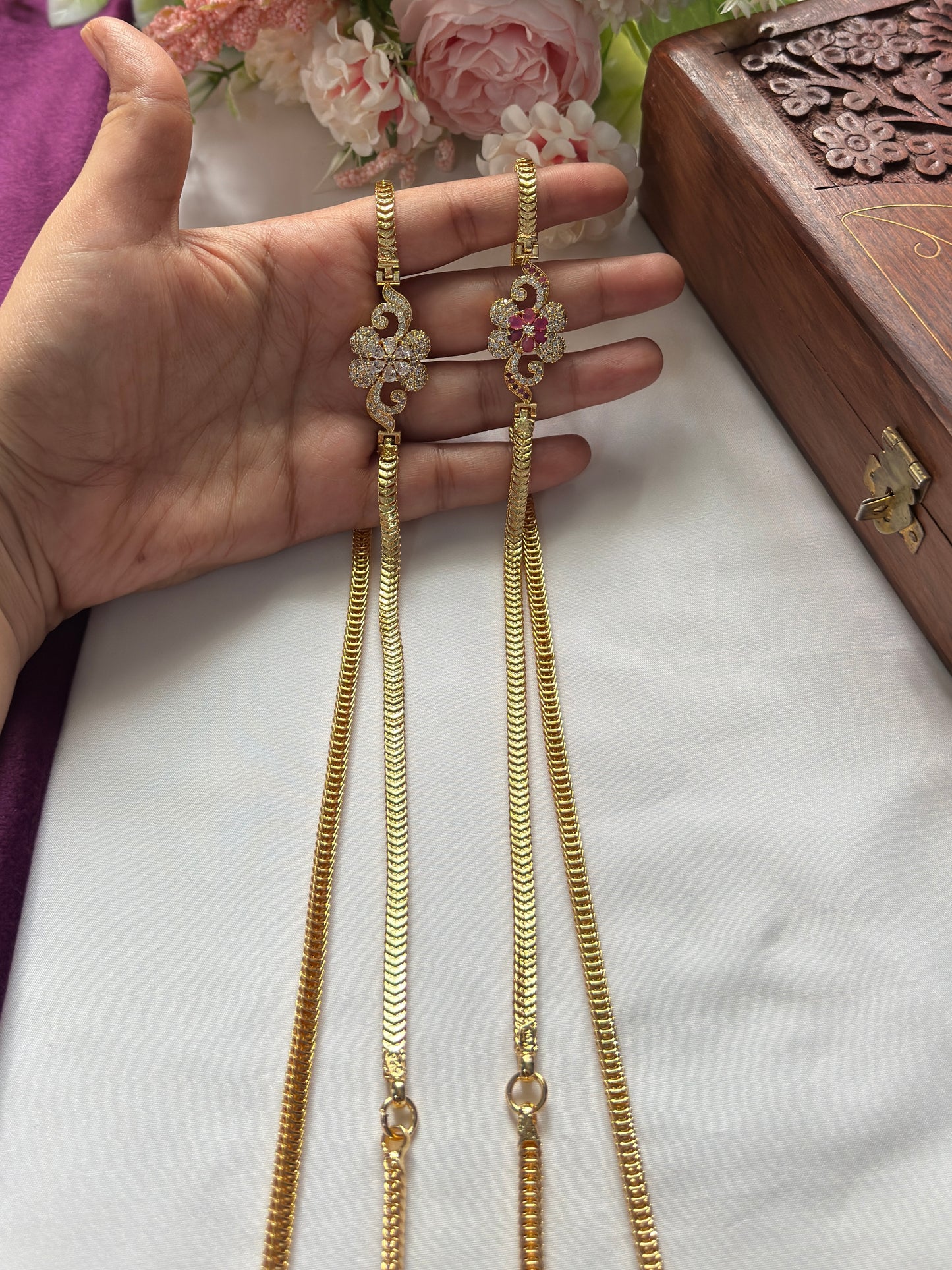 Flower Design Mugappu Chain