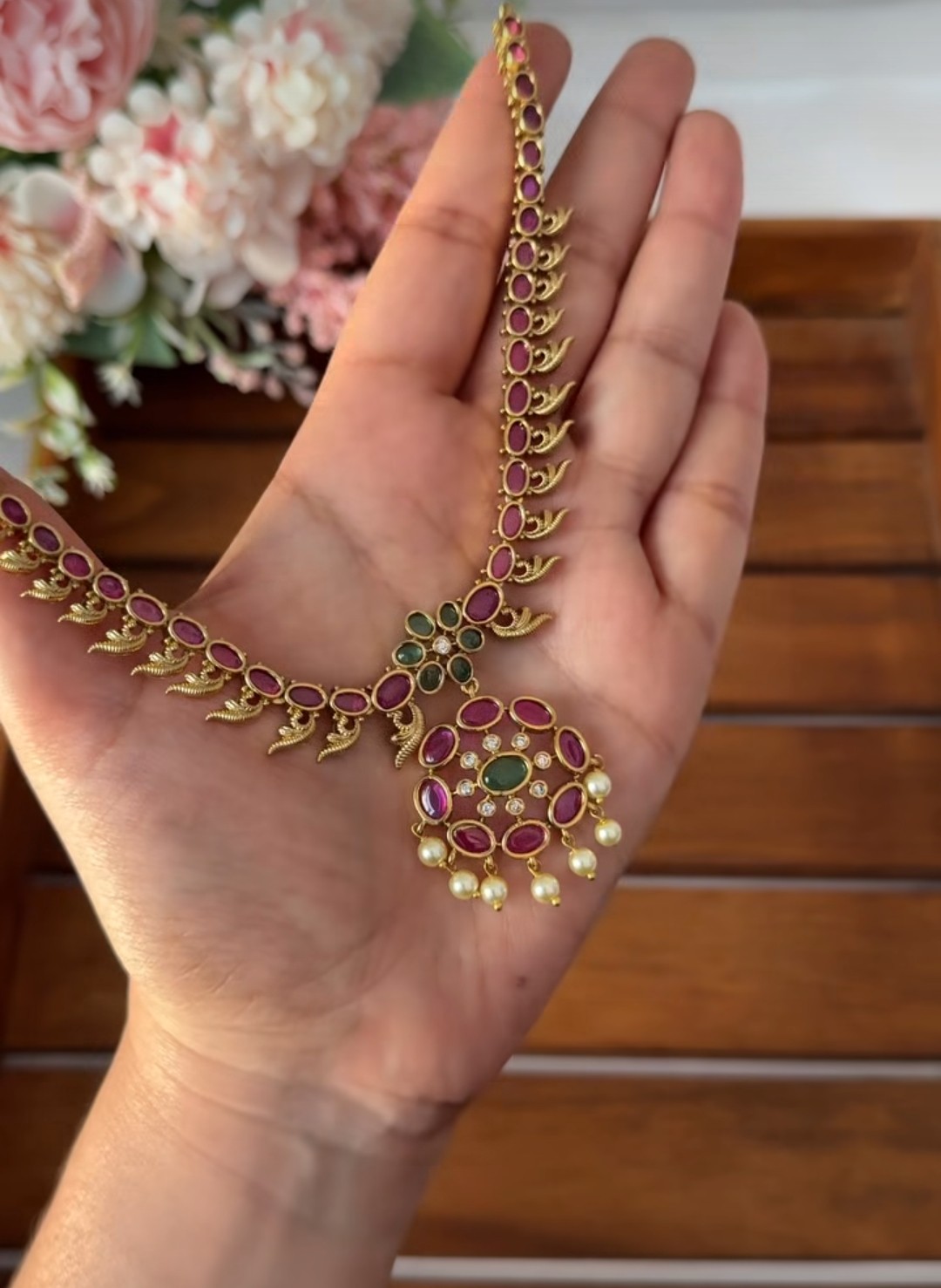 Beautiful Emerald Premium Quality Necklace NE176