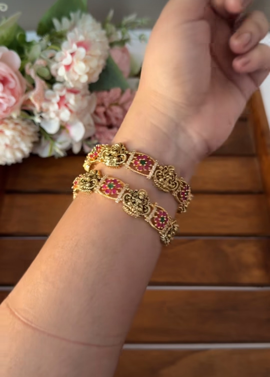 Red Stone Bangle B106