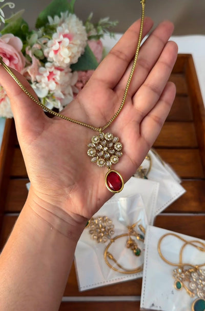 Flower Diamond Necklace DIA94
