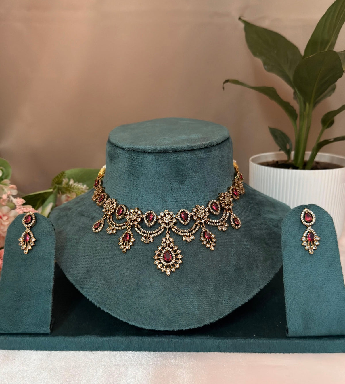 Victorian Necklace set DIA75