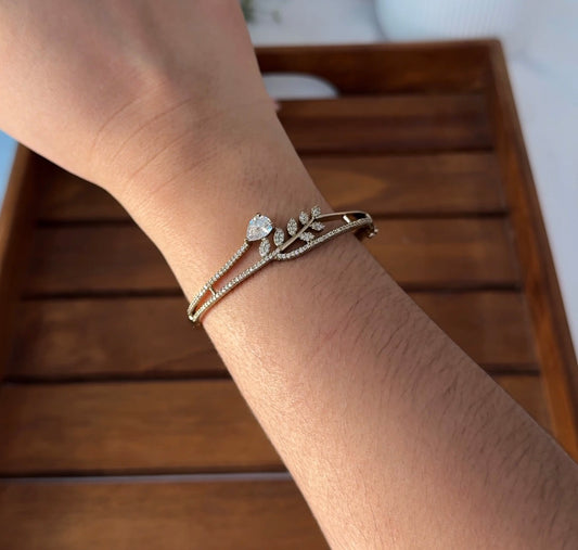 Leaf Diamond Bracelet B74