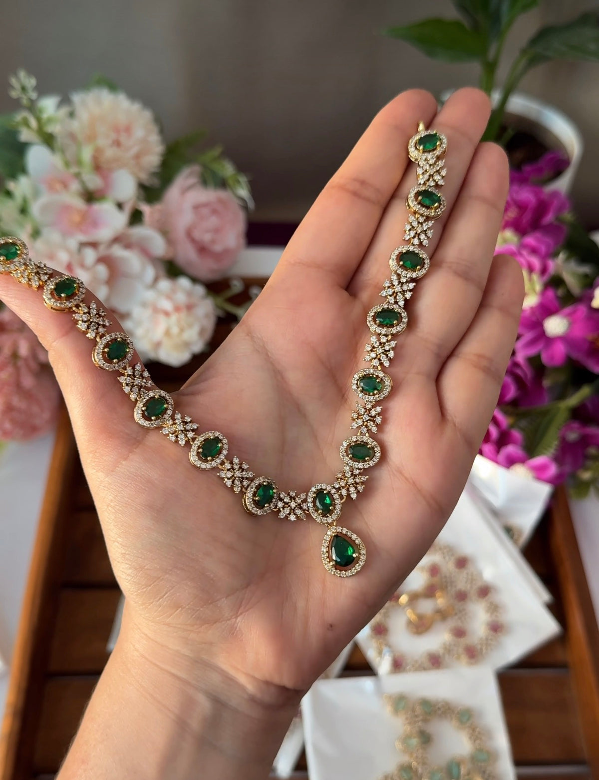 Elegant Teardrop Necklace Set DIA69