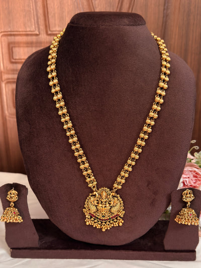 Goddess with Peacock Pepper Mala L79