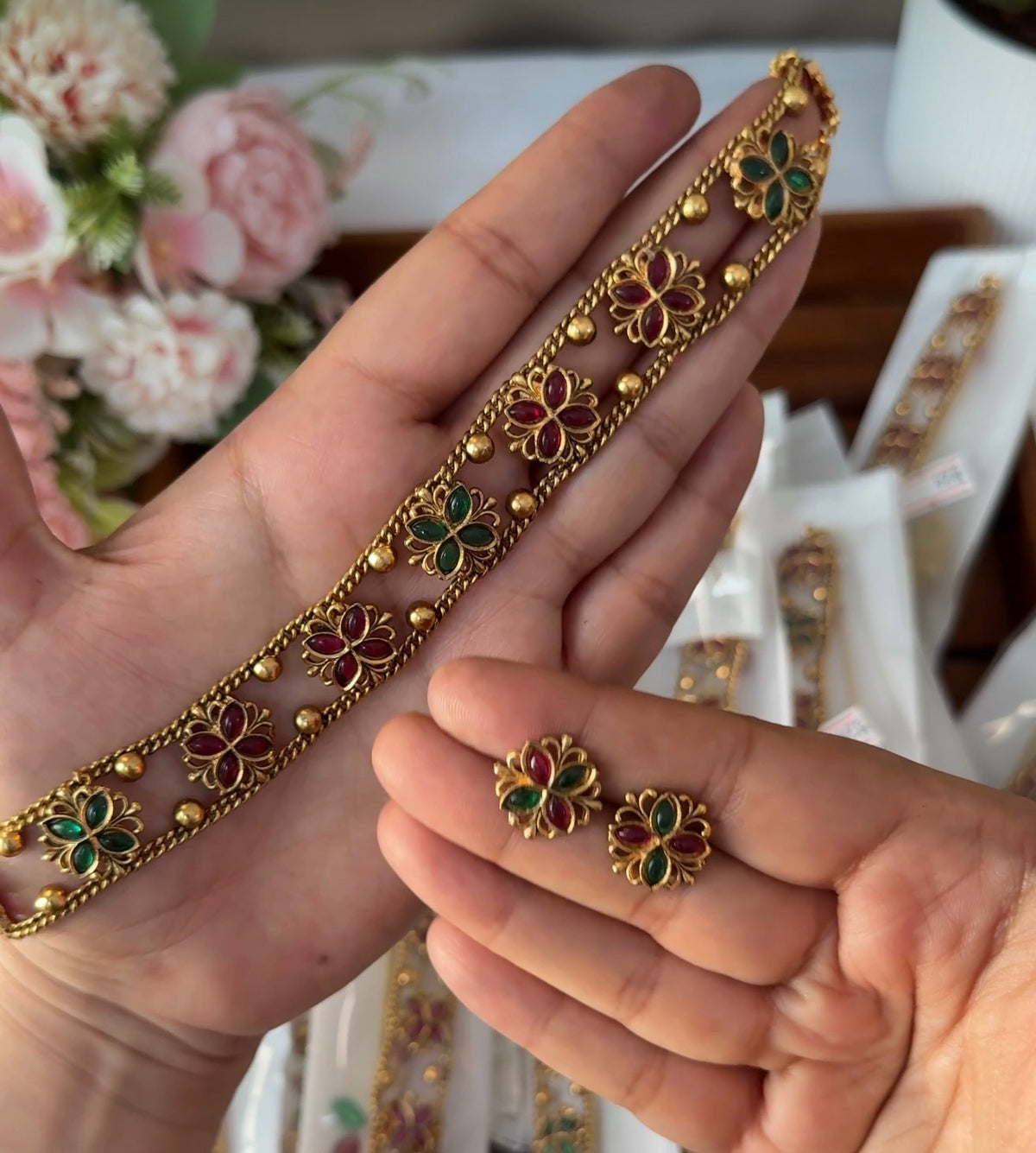 Floral Choker CHO31