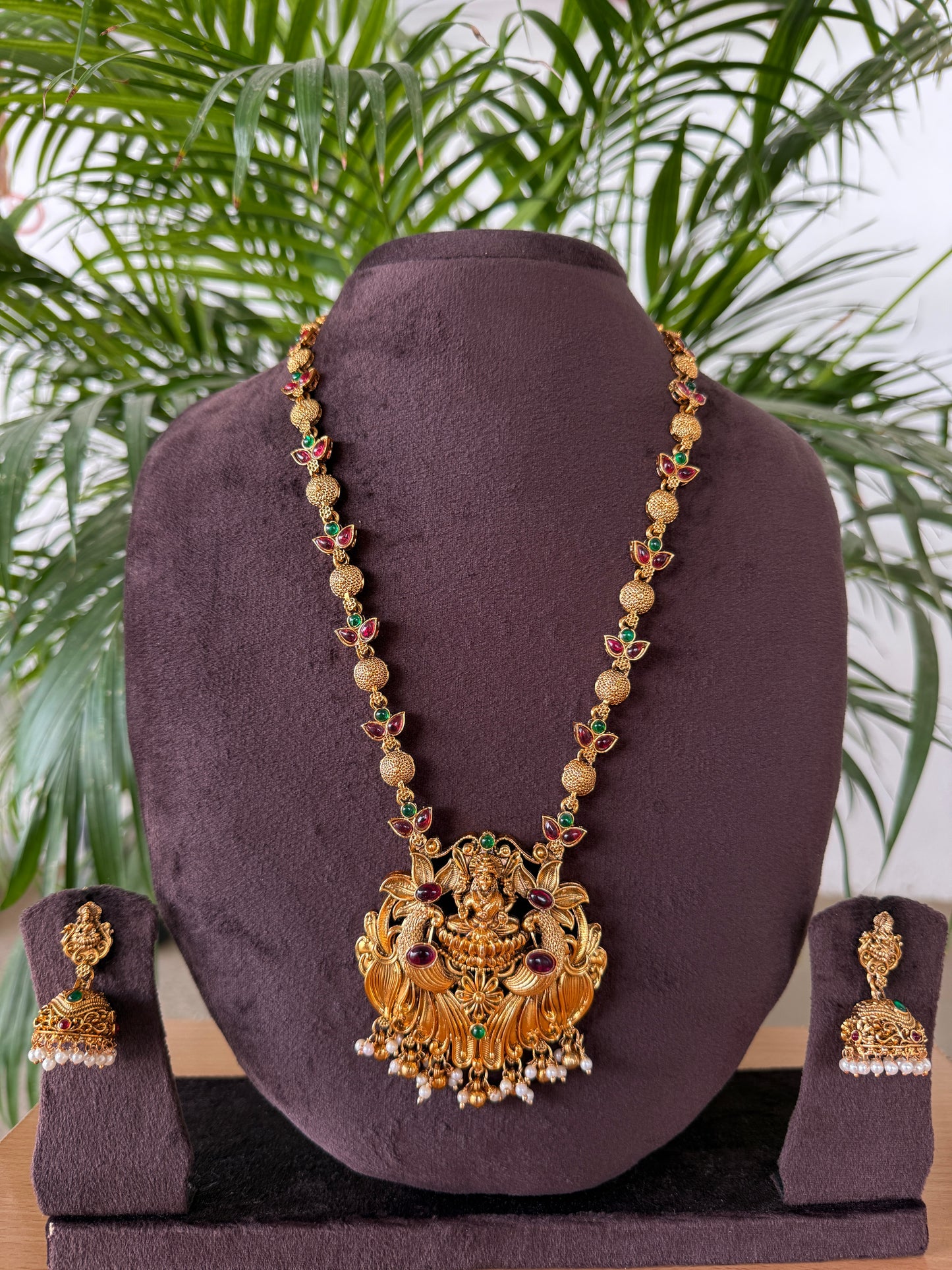 Lakshmi Leaf Design Long Chain