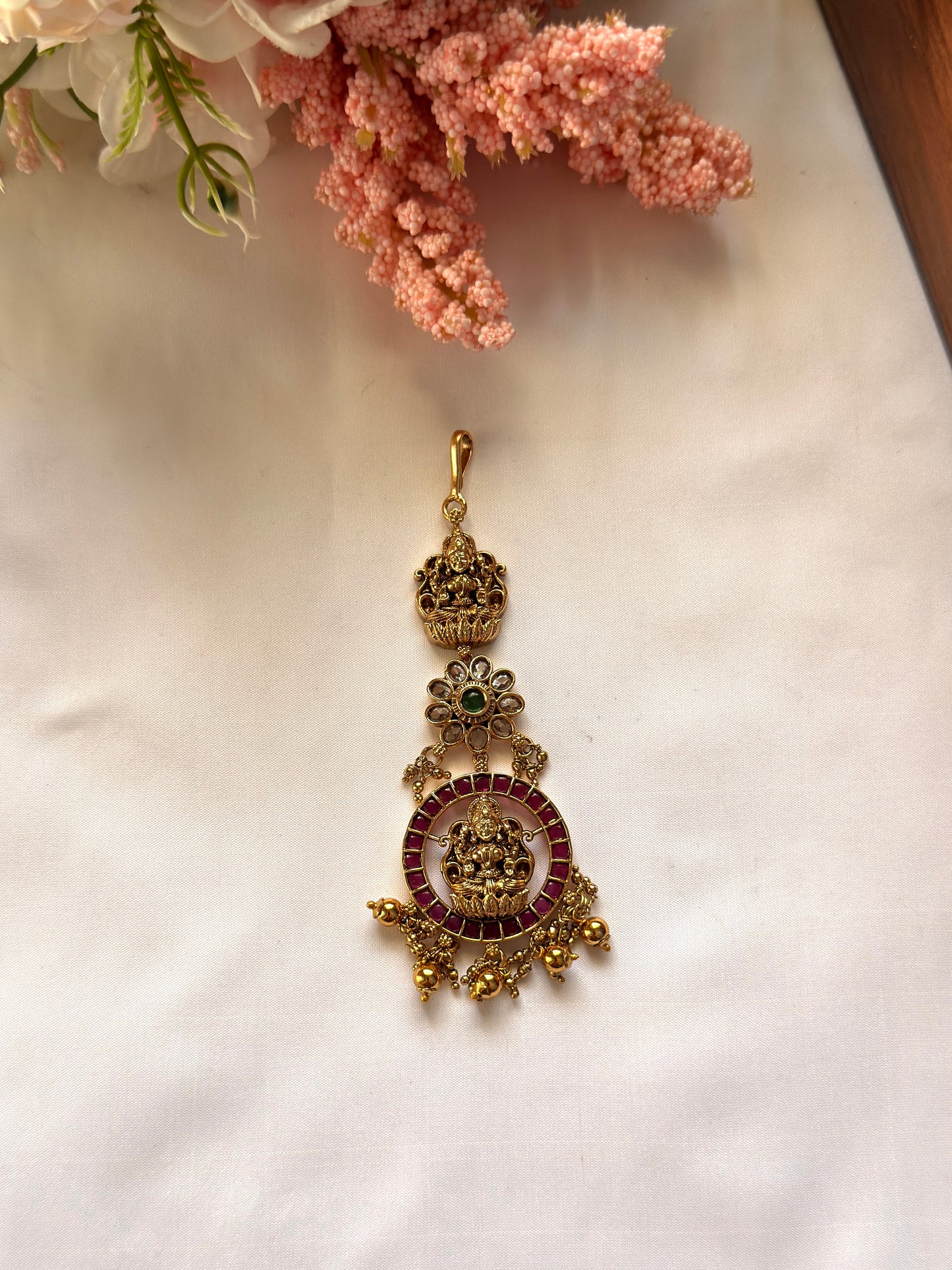 Tikka with Gold Beads TIK01