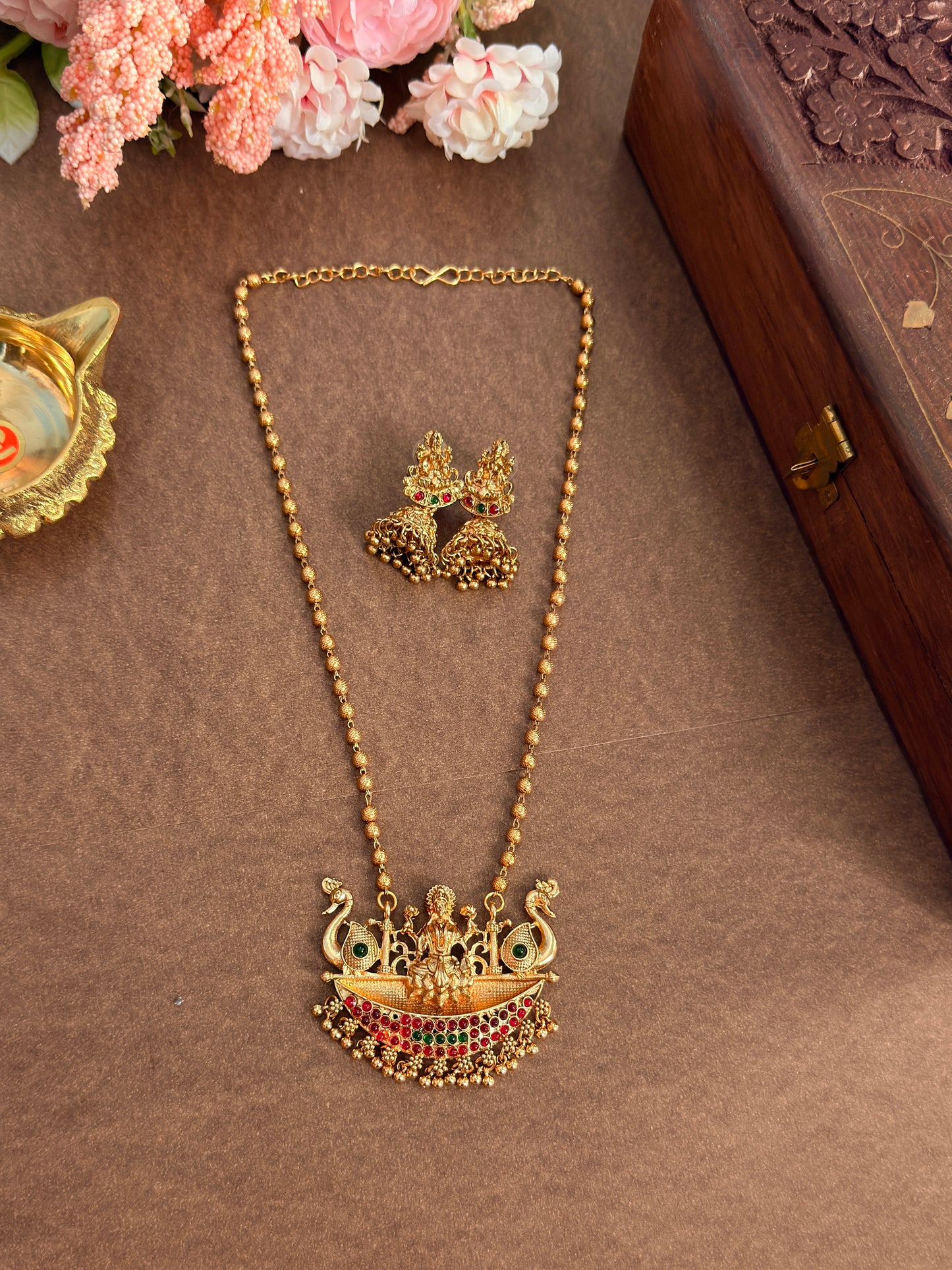 Lakshmi short chain SC06