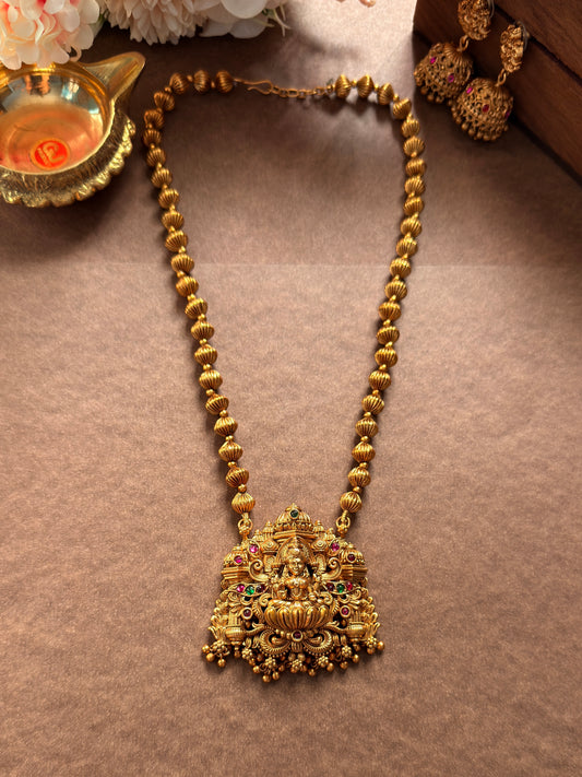 Lakshmi Single Large Pendent Mid Haram MID14