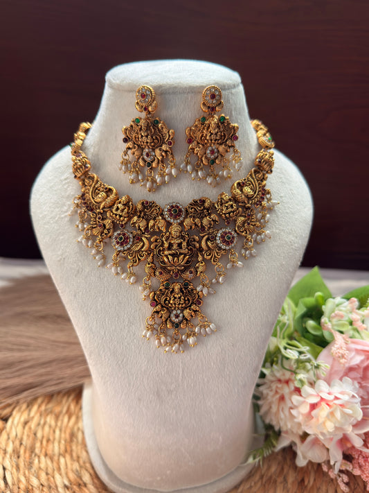 Lakshmi Heavy Pendent Necklace NE22