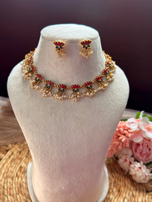 Lotus Necklace with White Pearl NE30