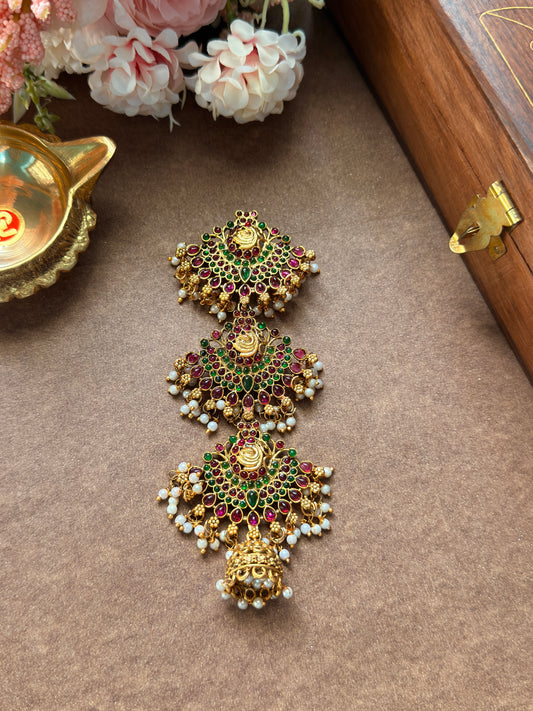 Three layer Red/Green stone white Pearl Jada Billai JD08