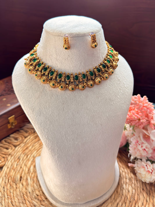 Short Green Palakka Necklace