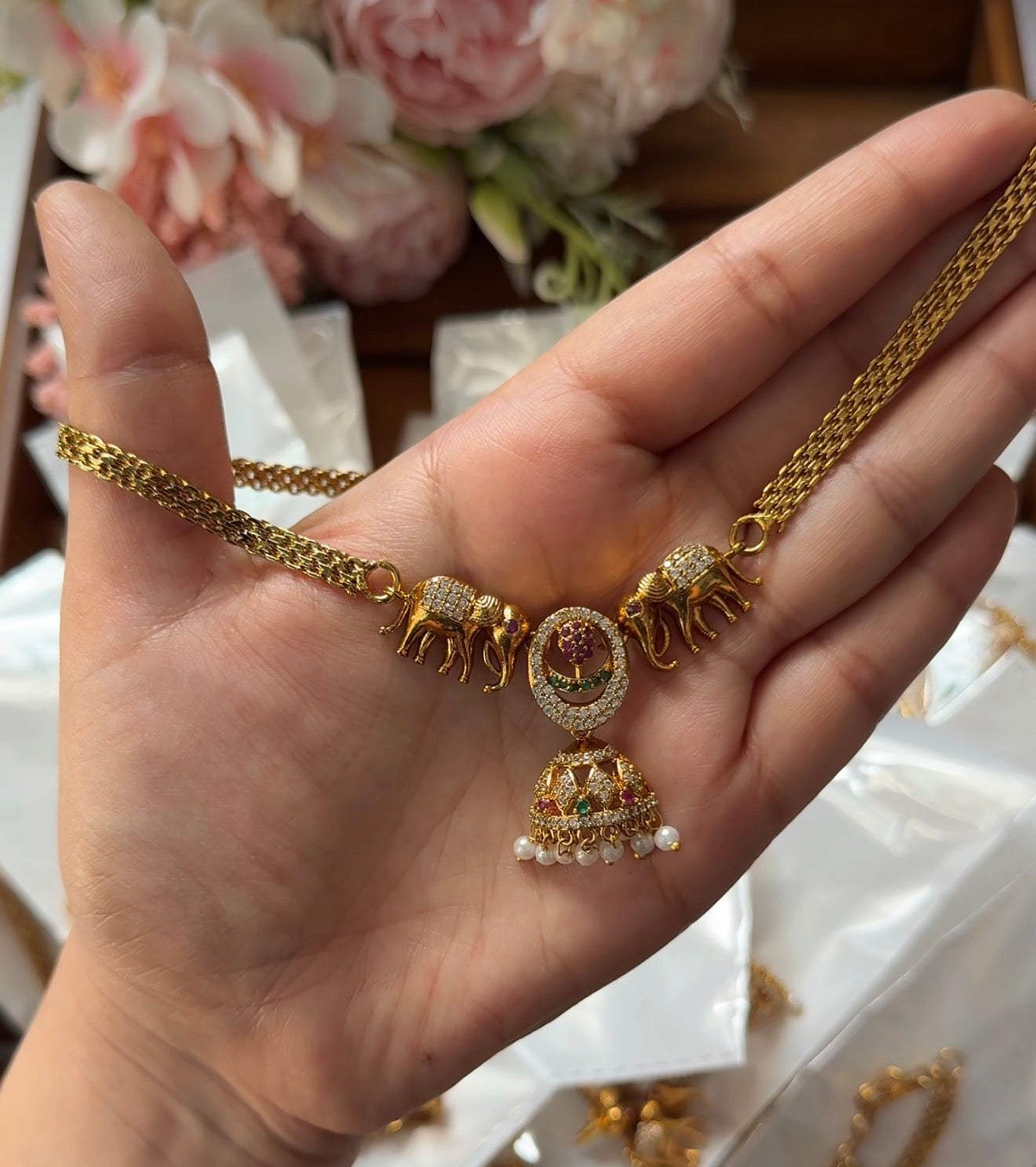 elephant necklace with pearl hanging NE20