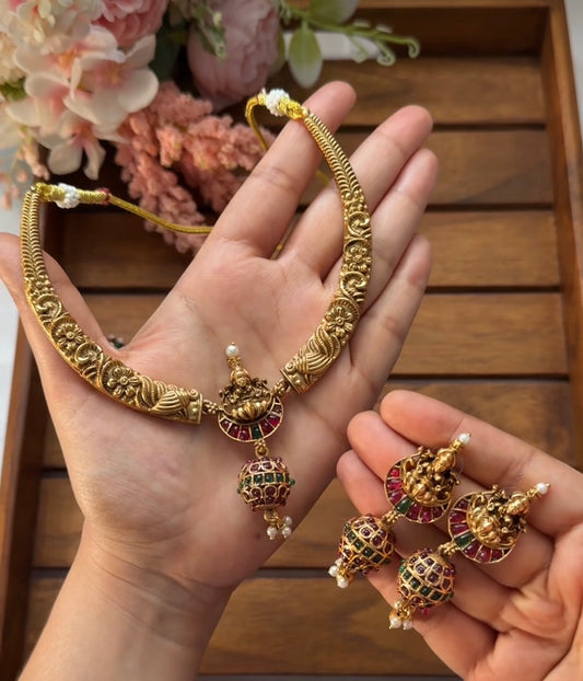 lakshmi hasli with pearl
