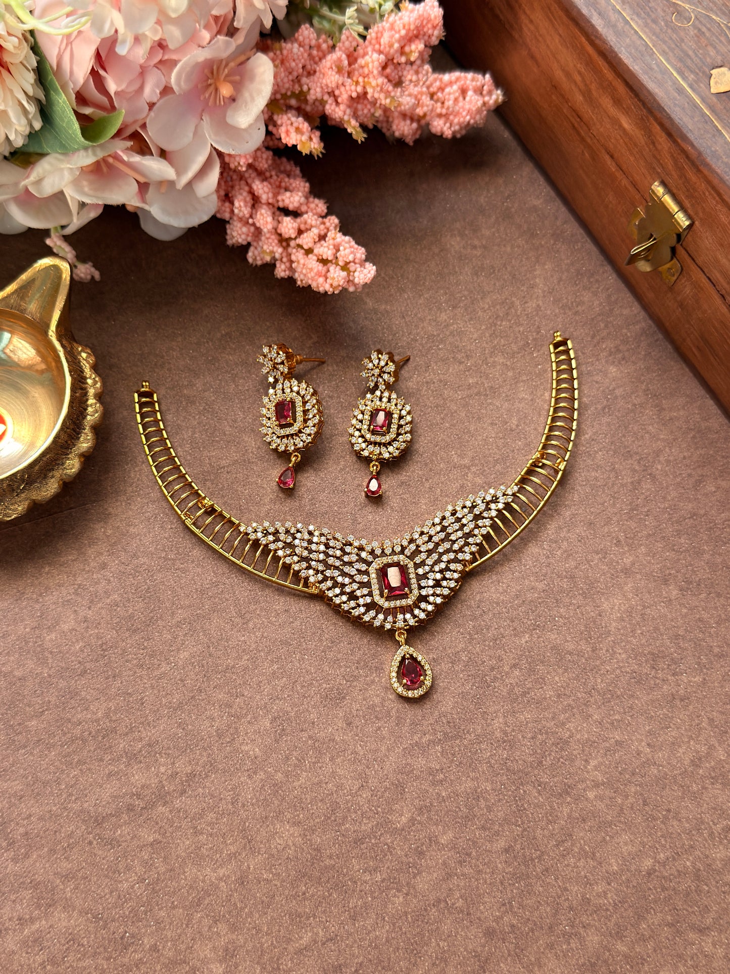 Hasli type AD STONE necklace DIA40