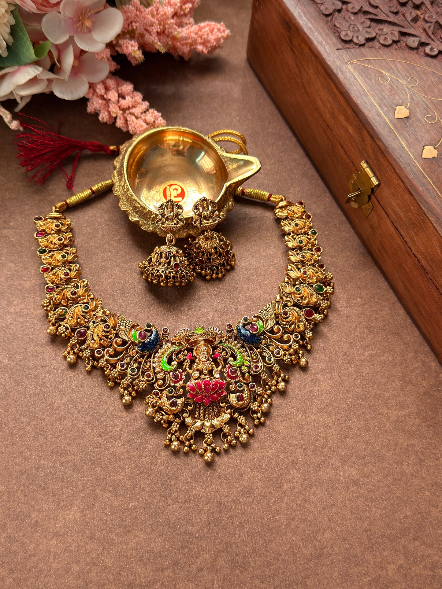 lakshmi necklace Enamel with gold beads NE18