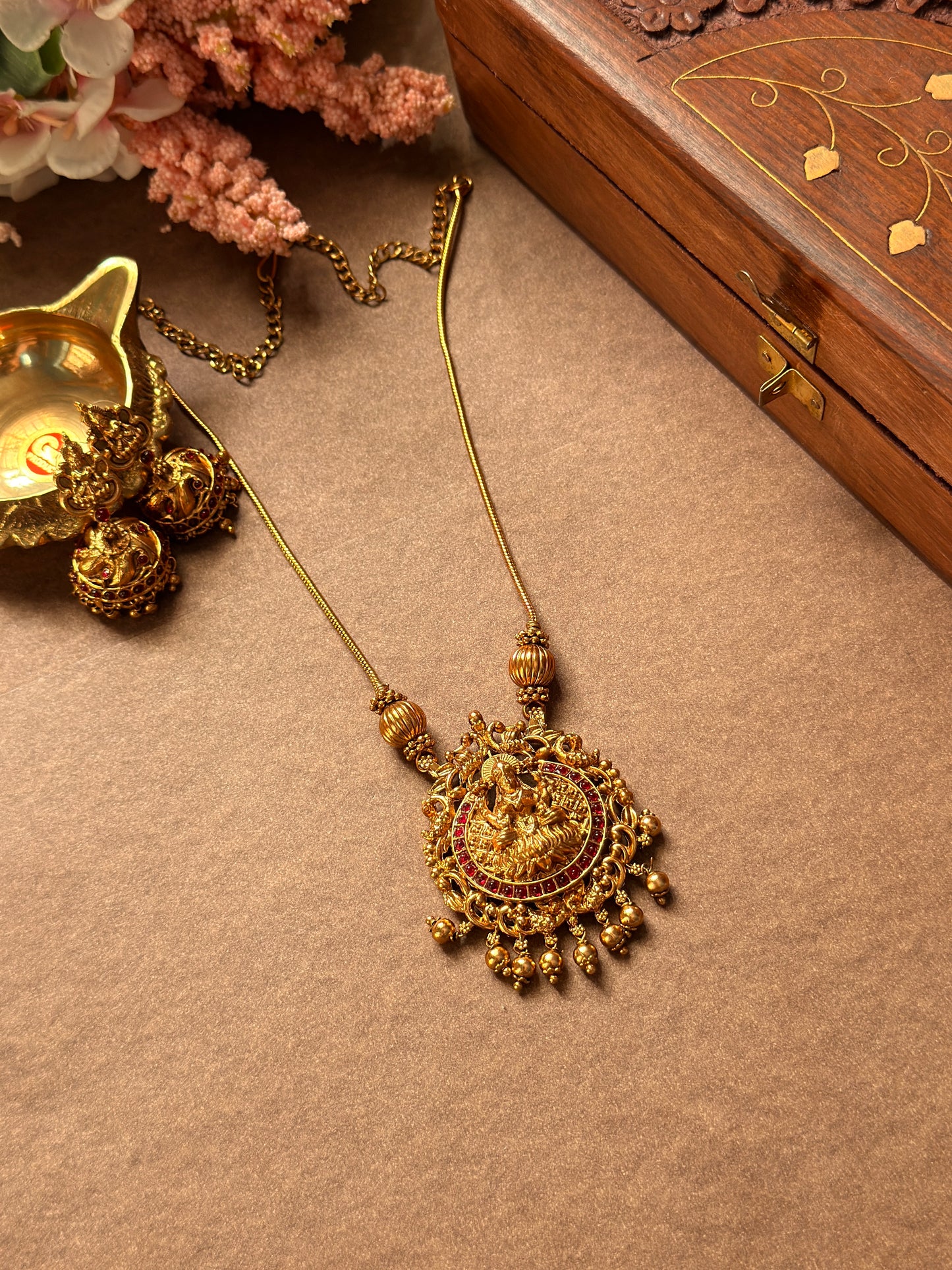 3D Type lakshmi pendant SC29