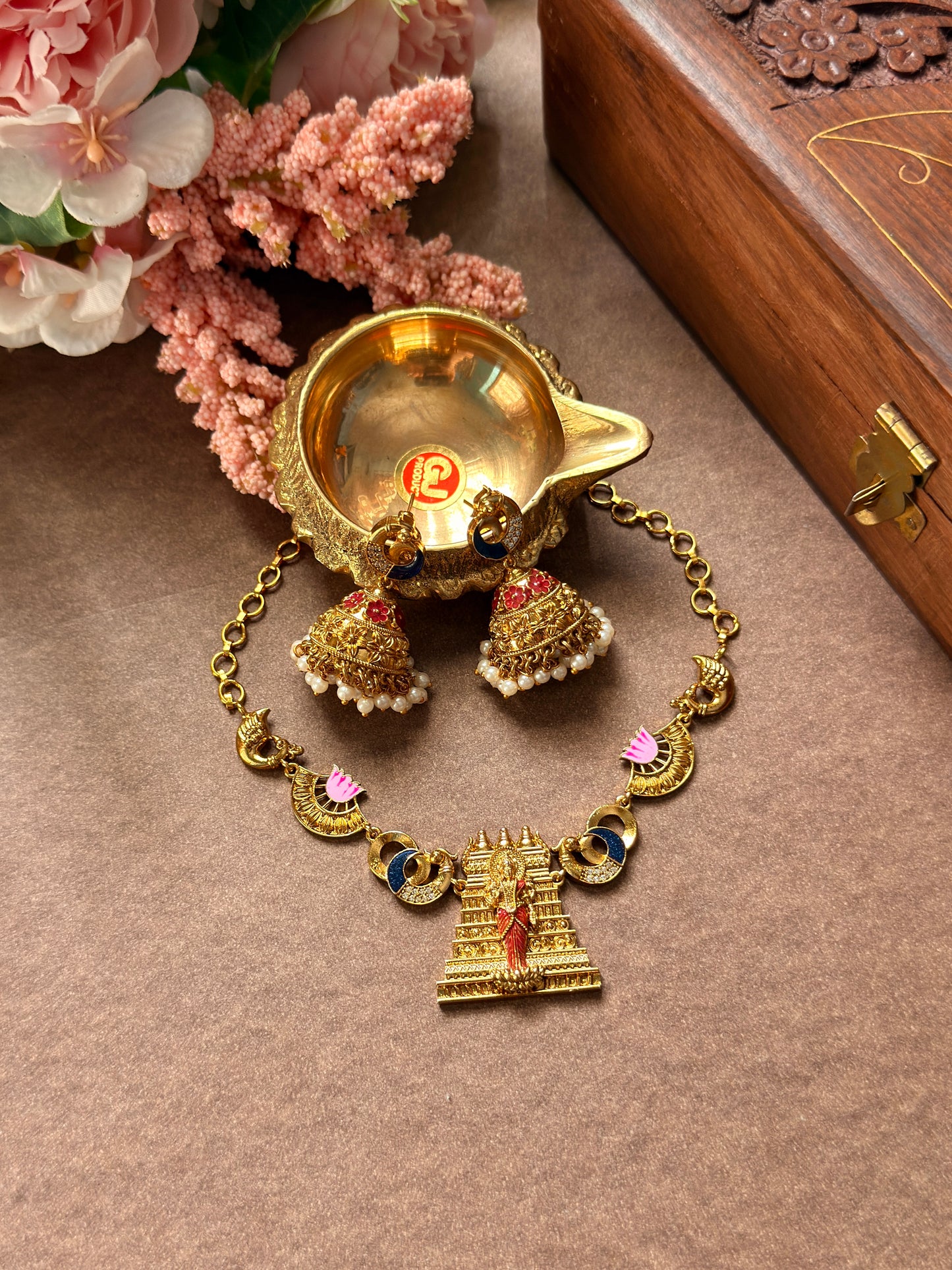 trending kopuram necklace NE21