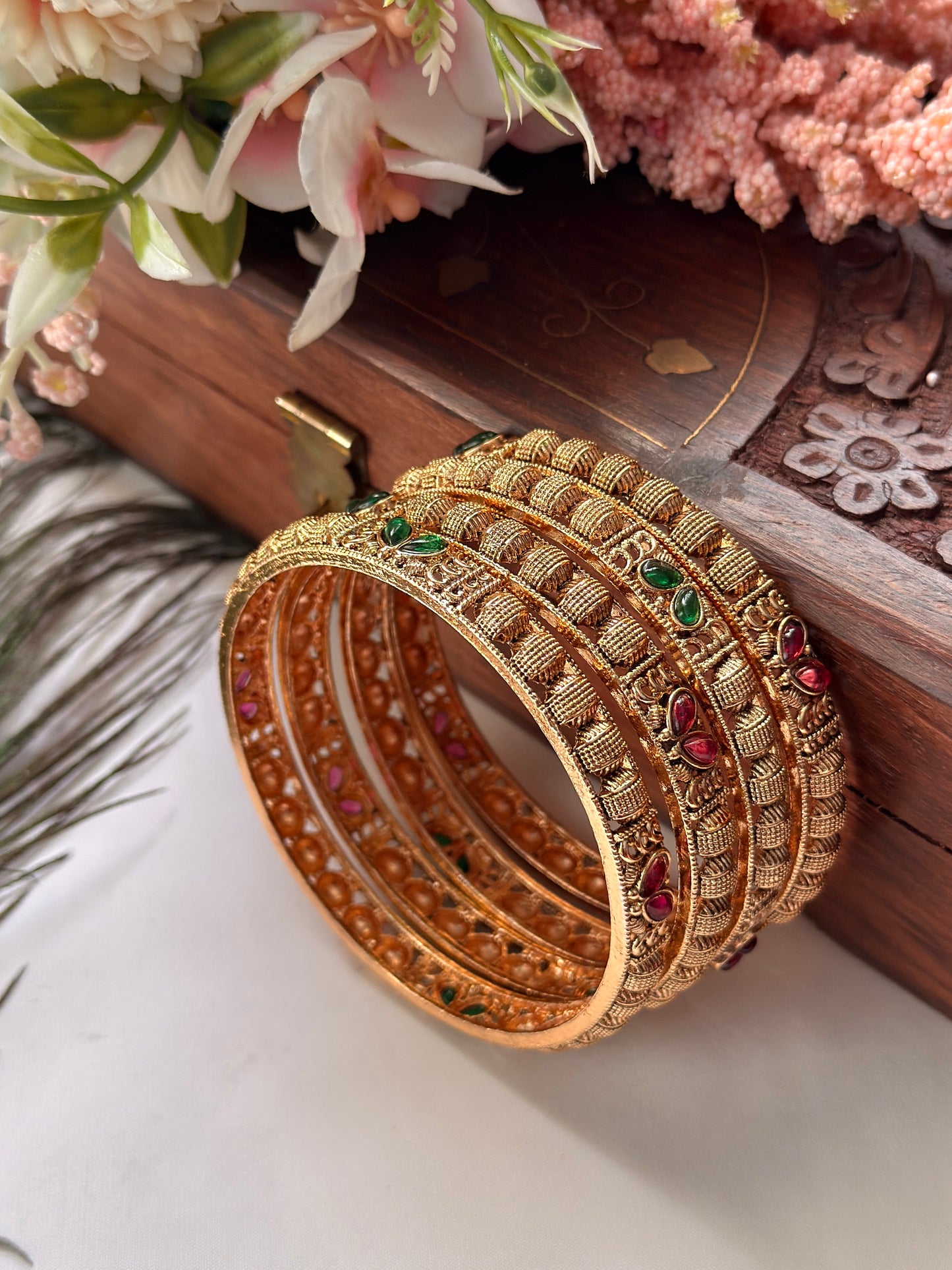 Non Idol Cute Bangles