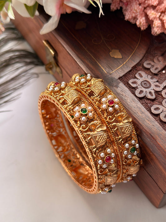 Elephant & Flower pearl Bangle B22