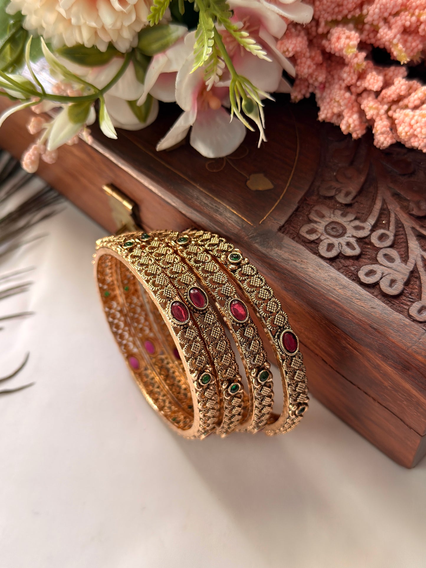 Non idol outer Bangles B26