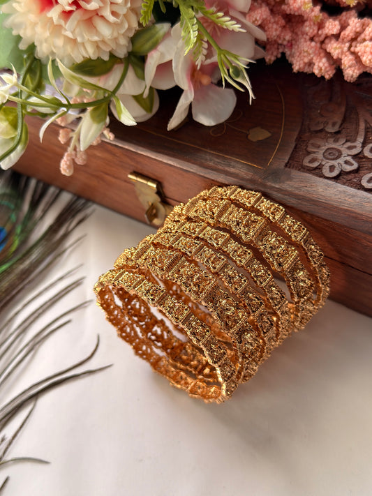 lakshmi combo bangles