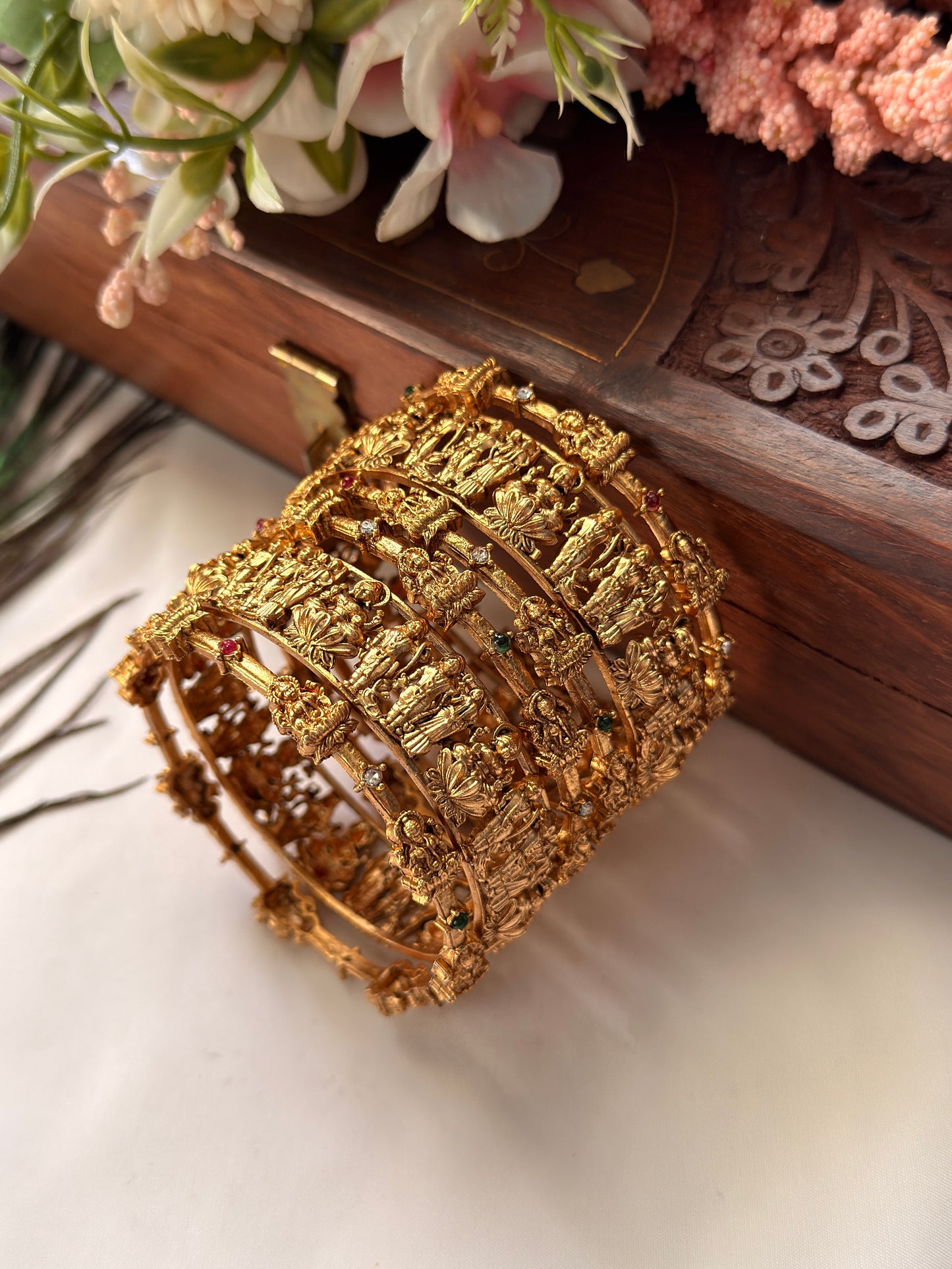 lakshmi outer bangles with ram seetha parivar middle bangles B04