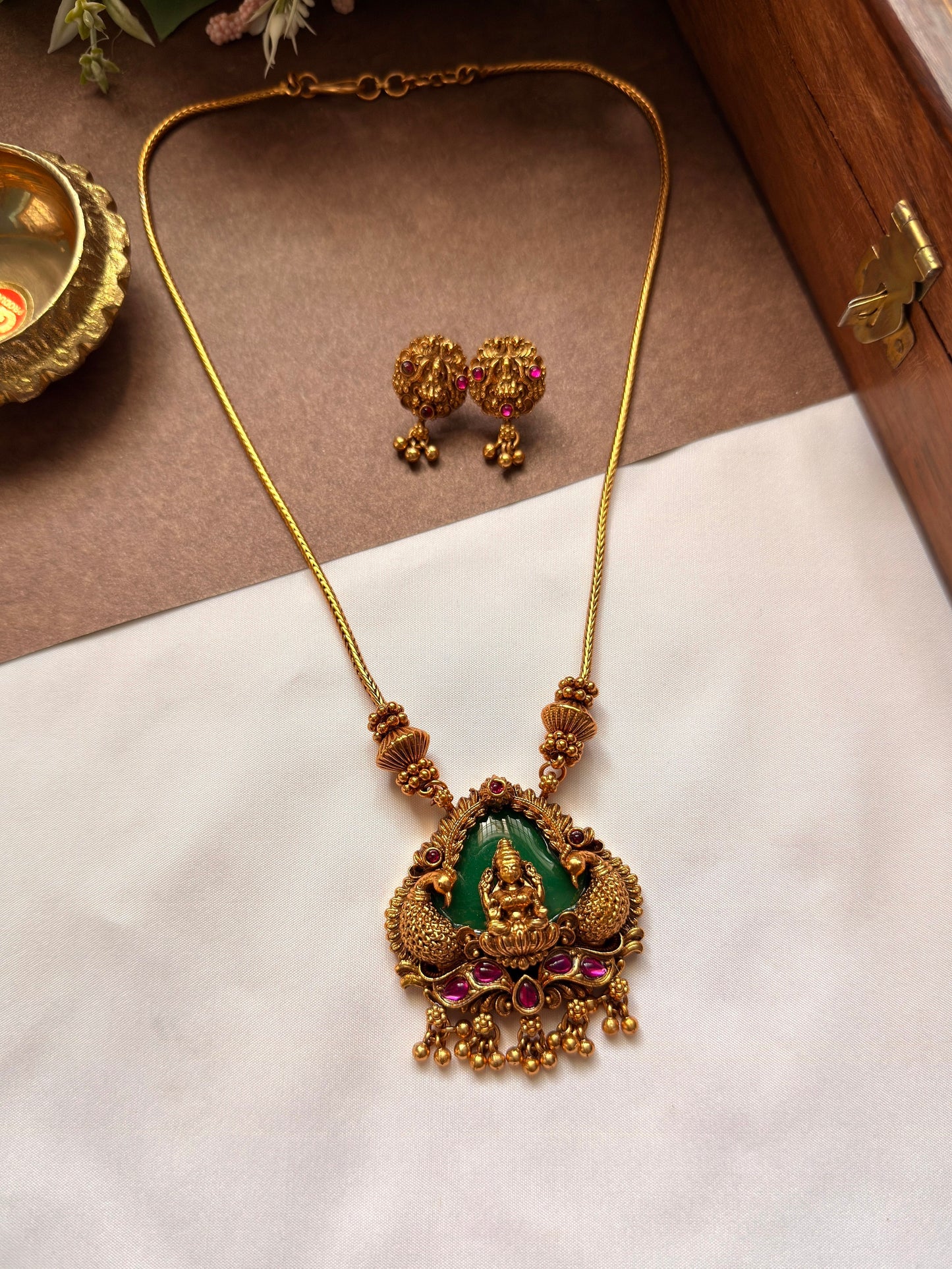 Lakshmi Pendent with Green Background SC10