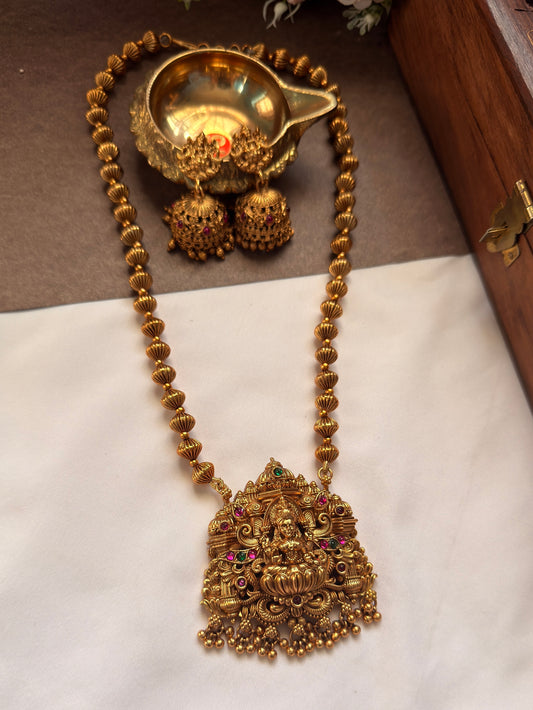 Lakshmi Single Large Pendent Mid Haram MID14