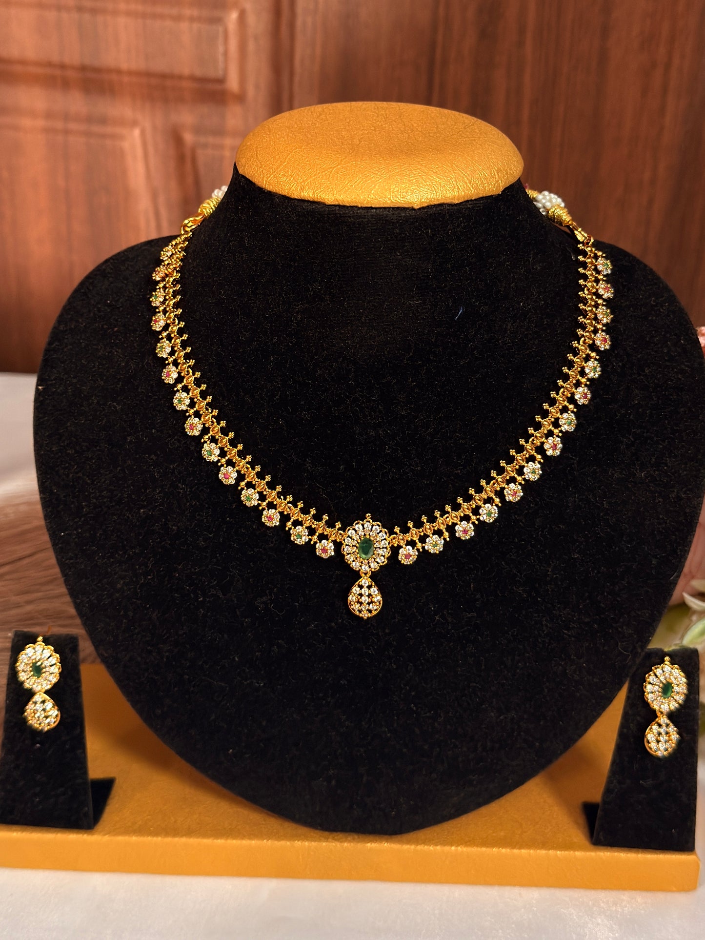 Multi stone small flower AD DIA18