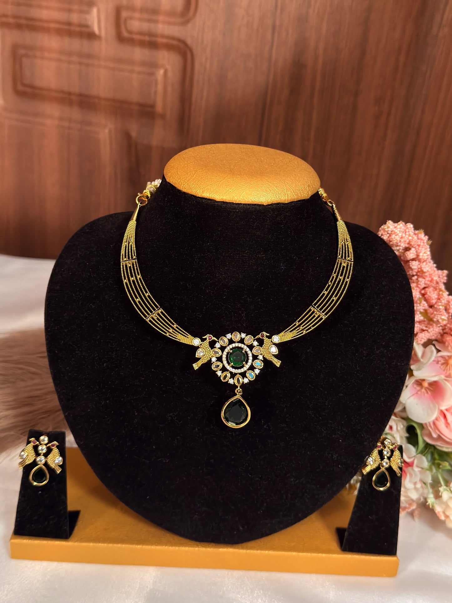 Hasli necklace double bird DIA39