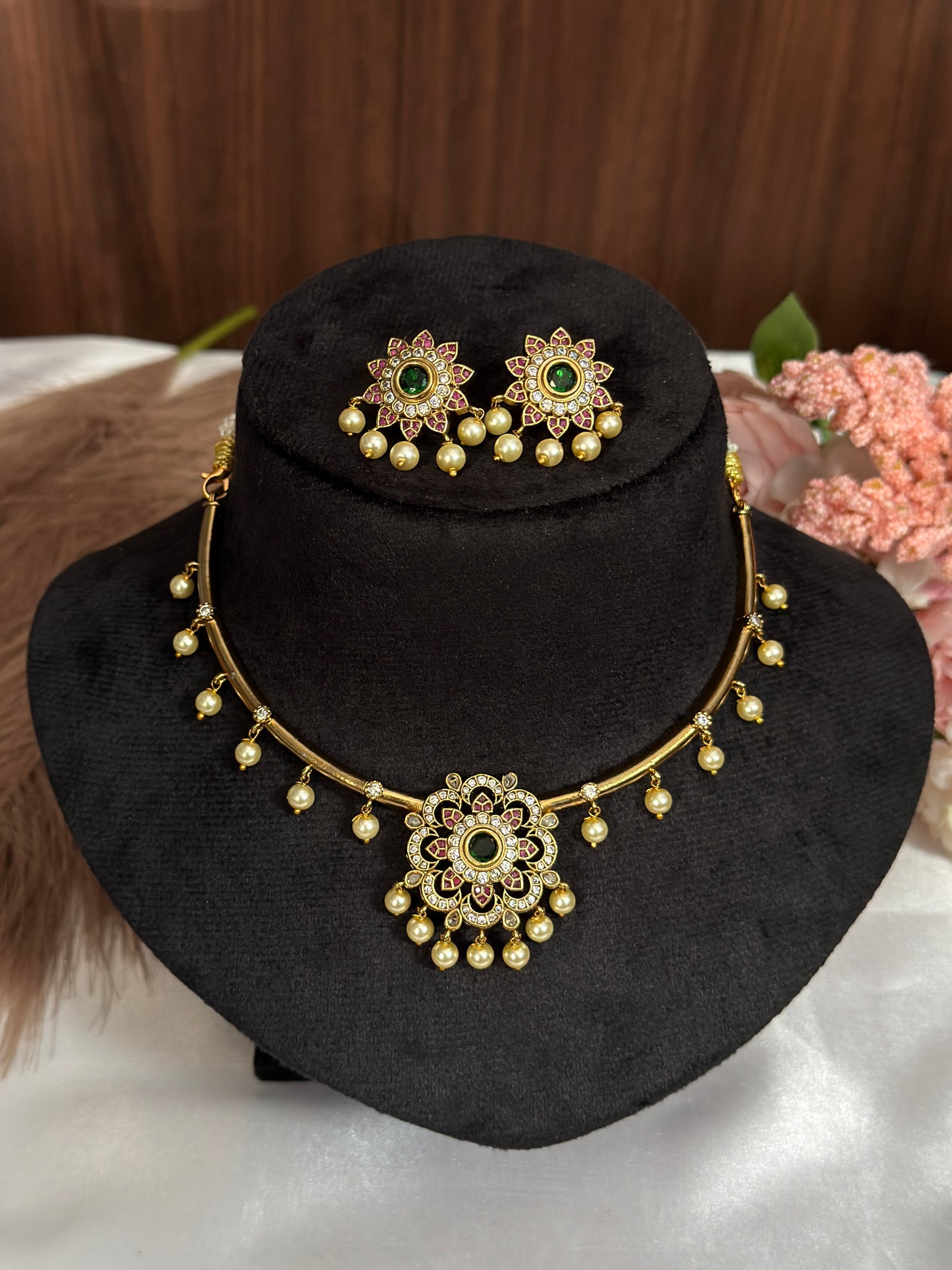 Single flower design chain Pearl hanging Necklace DIA31