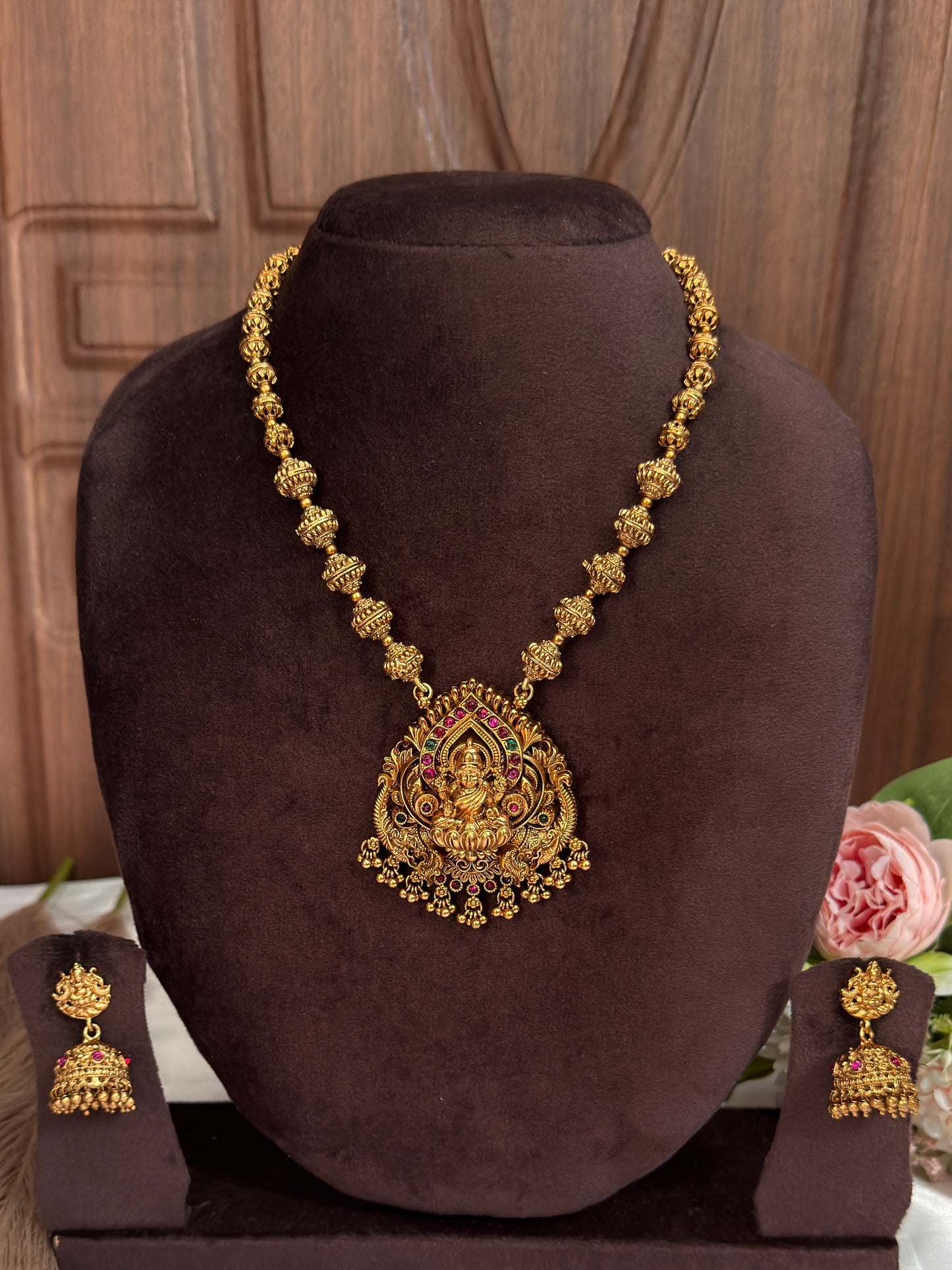 Lakshmi Pendent with Peacock Design Mid Haram MID18
