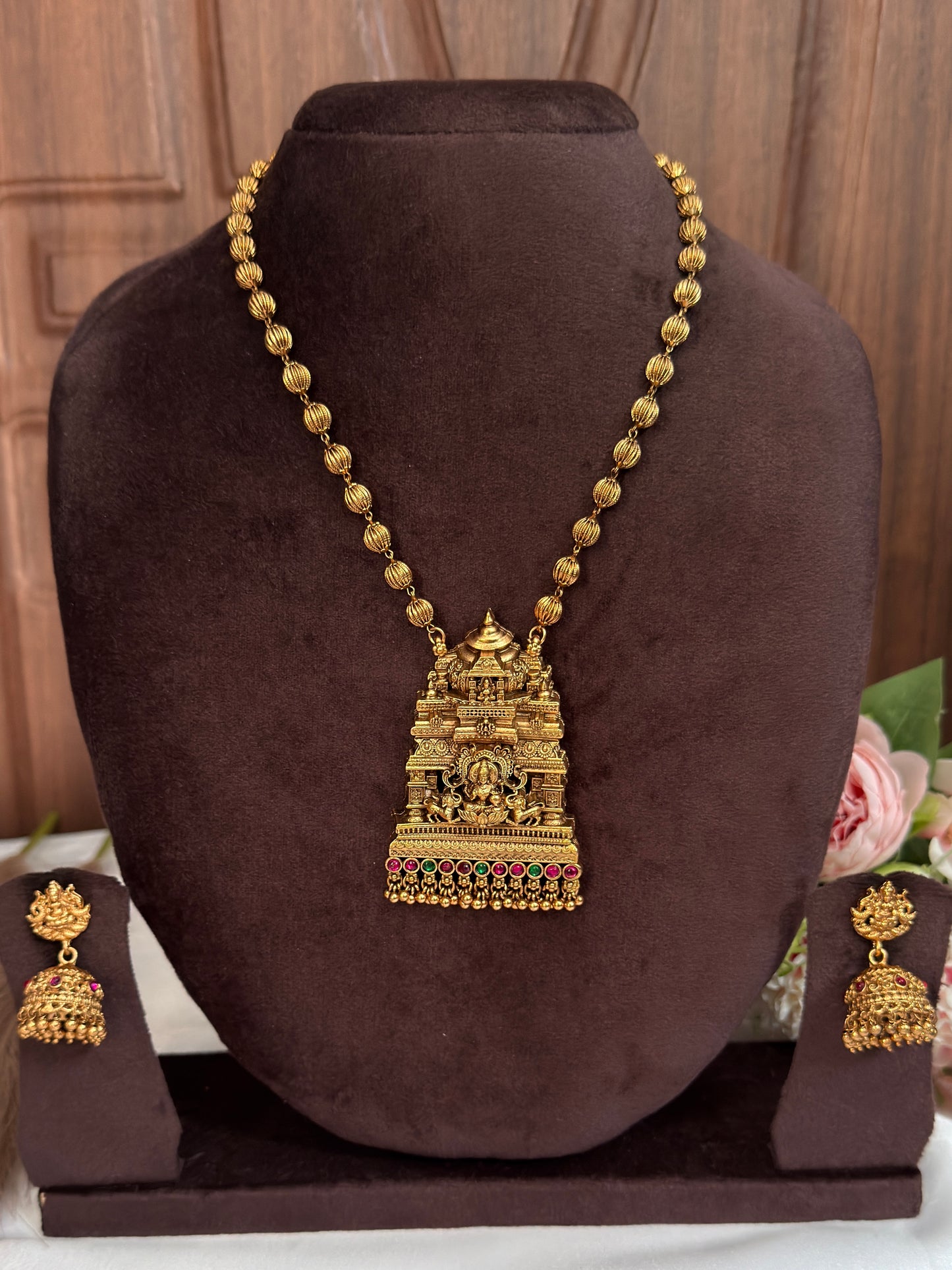 Gopuram Dollar Mid Chain MID01