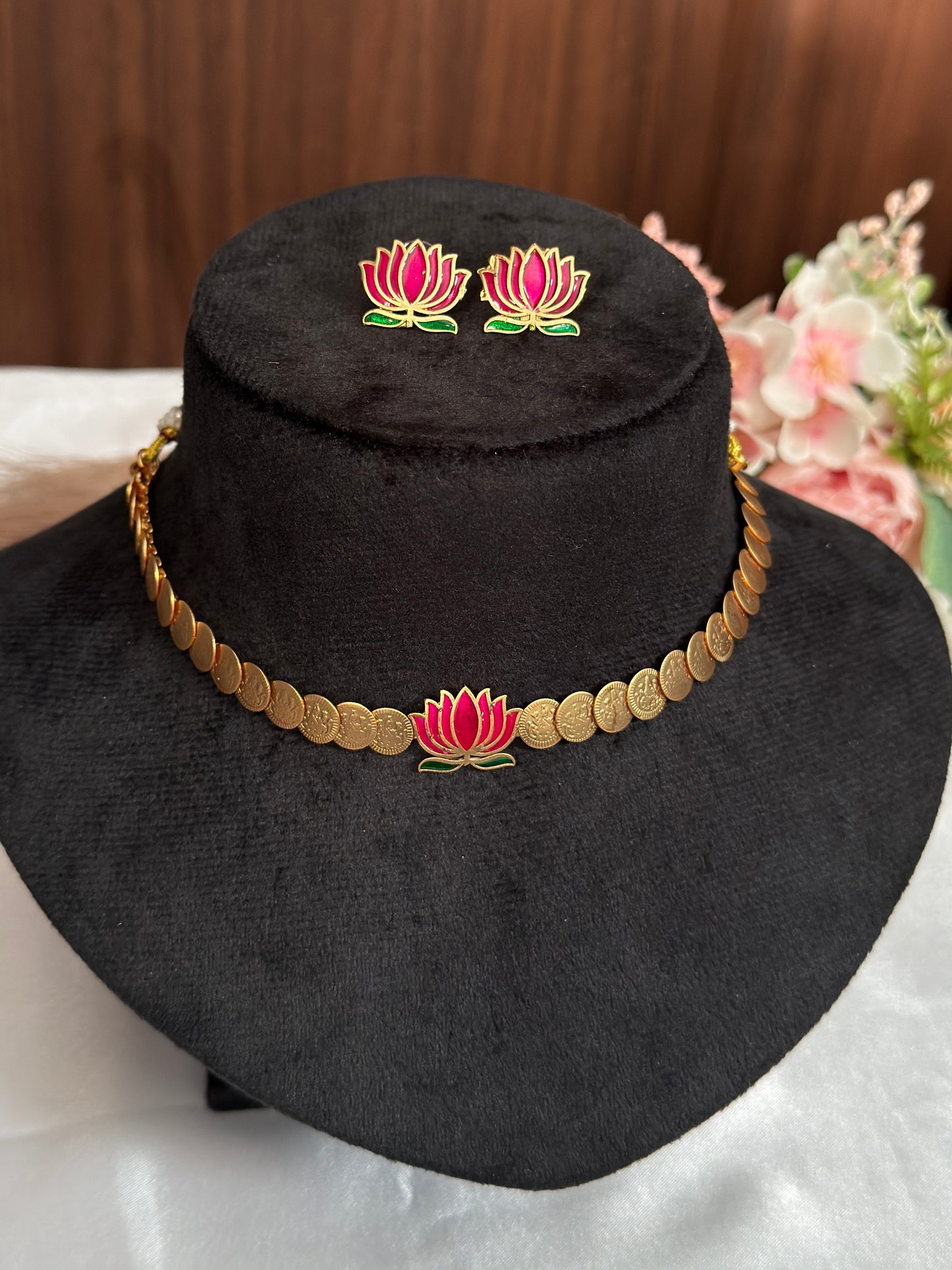 Lotus Coin Necklace NE75