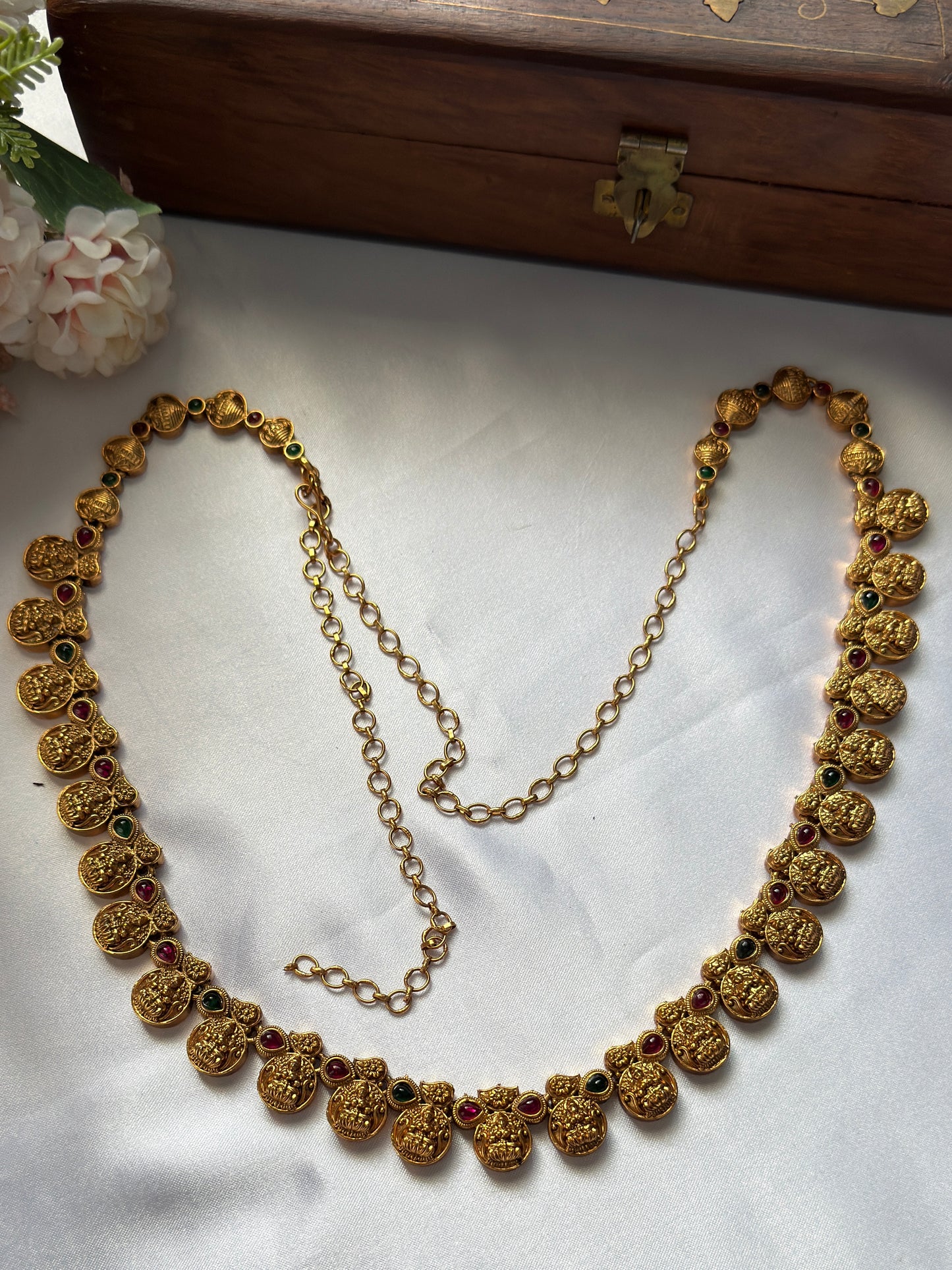 Multi Lakshmi Coin Hipchain/Haram HB12