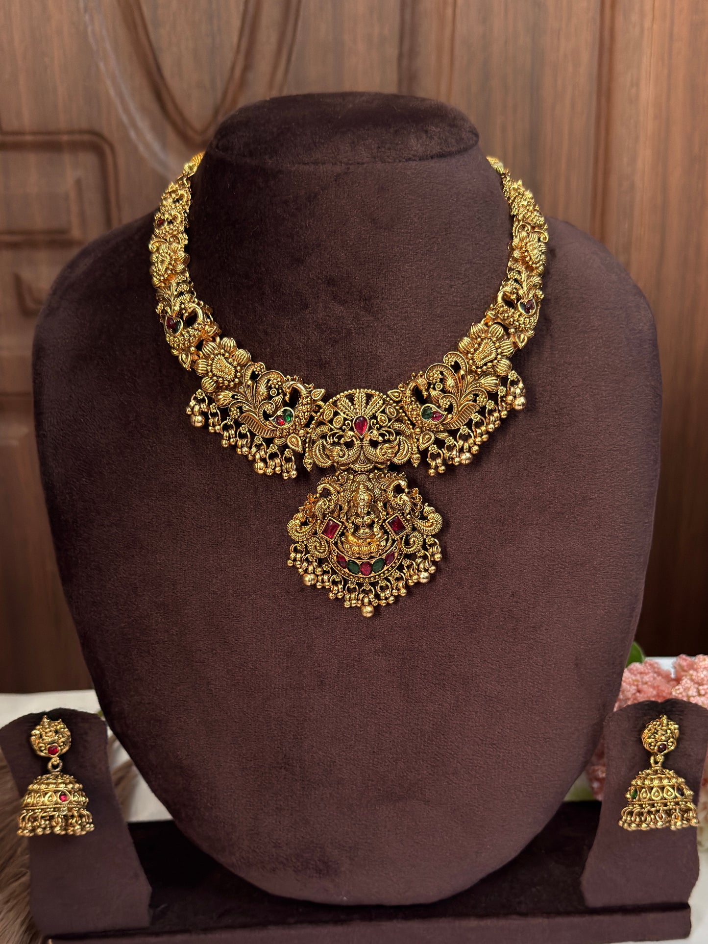 Lakshmi Semi Bridal Necklace