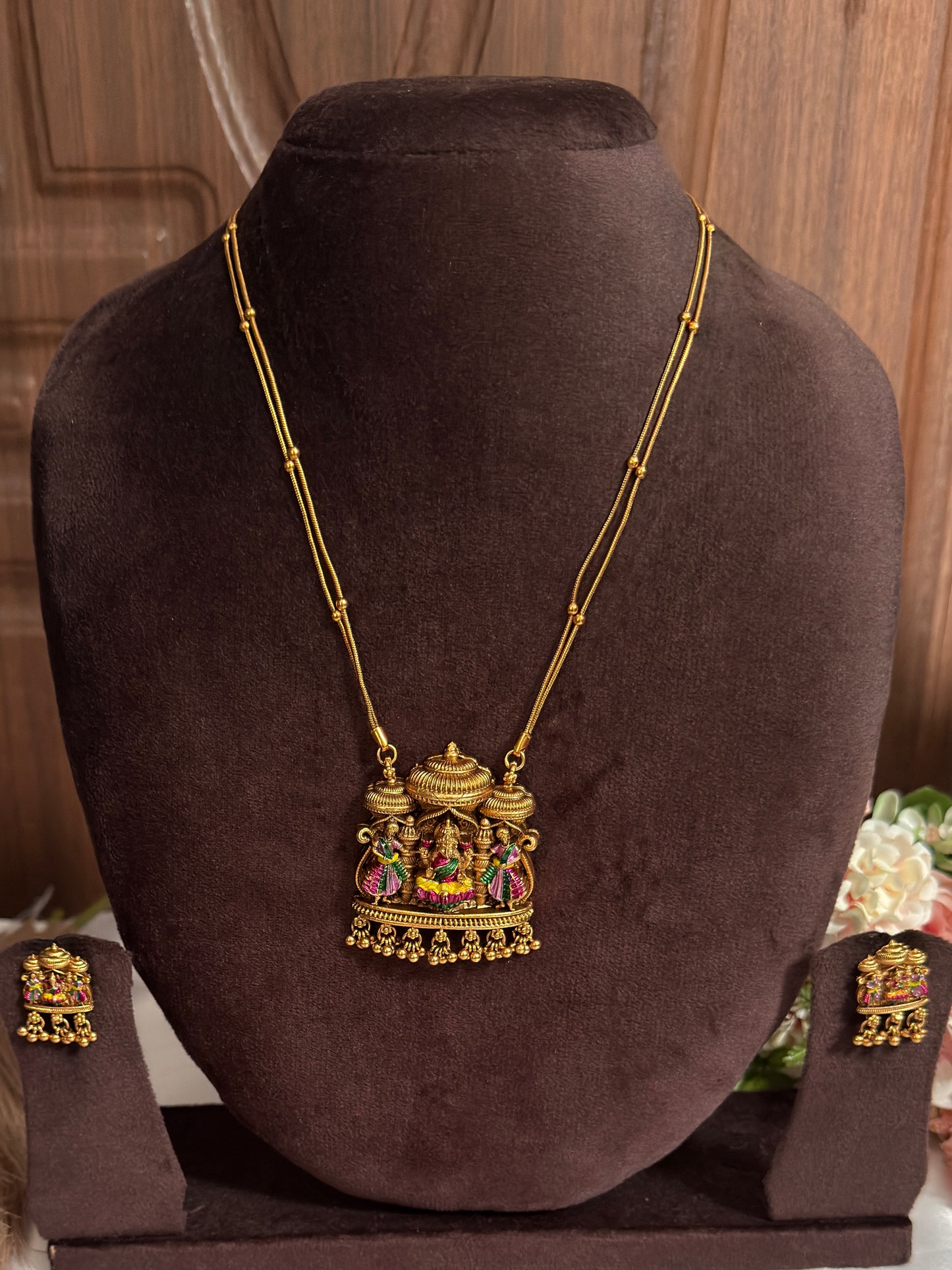 Lakshmi Devi Chain Big SC35