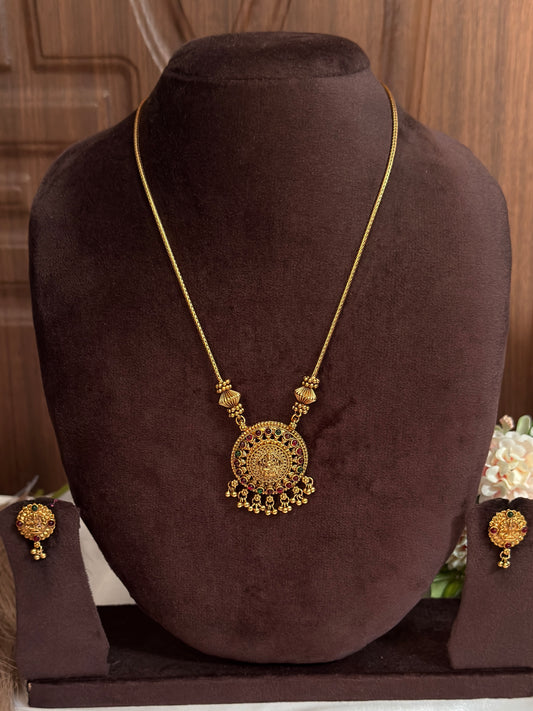 Round Dollar Short Chain SC49