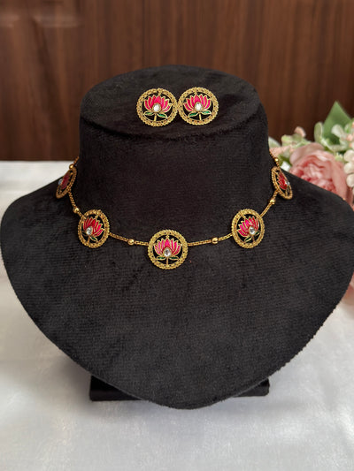 Round Lotus Choker