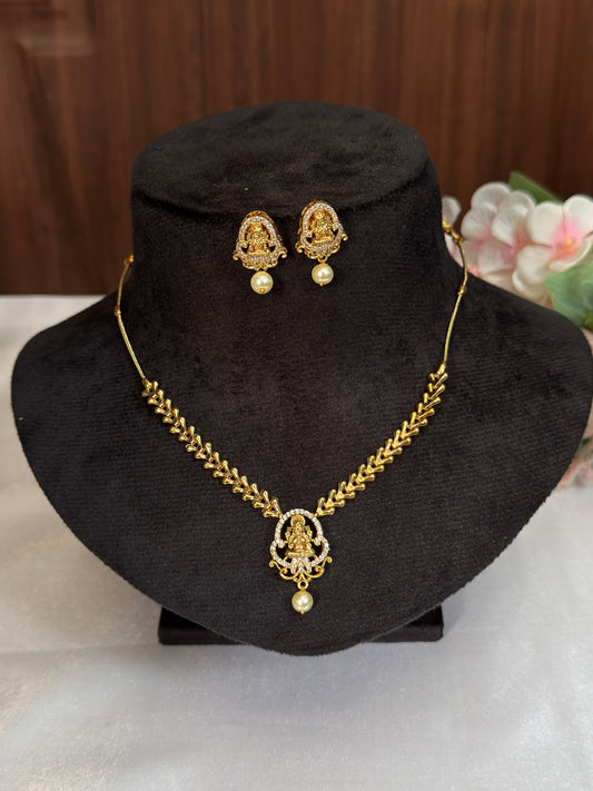 Minimal Necklace NE118
